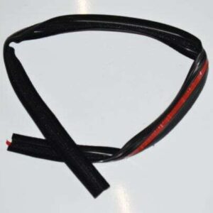 Rudeføringsliste. (Sidder op mod ventilationsrude)