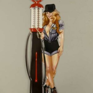 Skilt. Tankstander med pinup (23x70 cm.)