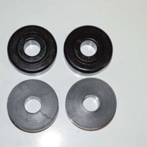 Strut rod bushing (sæt til begge sider)
