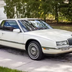 Riviera 1990