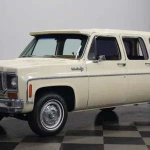 C10 Suburban 1973