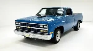 C10 Suburban 1984
